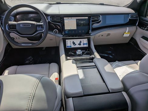 New 2026 Jeep Grand Wagoneer Summit AWD/4WD image 20