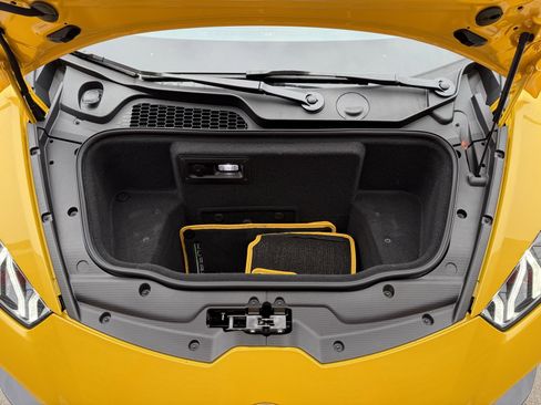 Used 2021 Lamborghini Huracan EVO image 21