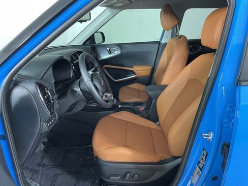 New 2025 Kia Soul EX image 17