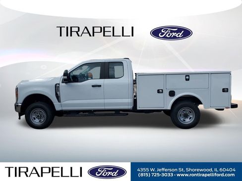 New 2026 Ford F250 XL w/ XL Chrome Package image 2