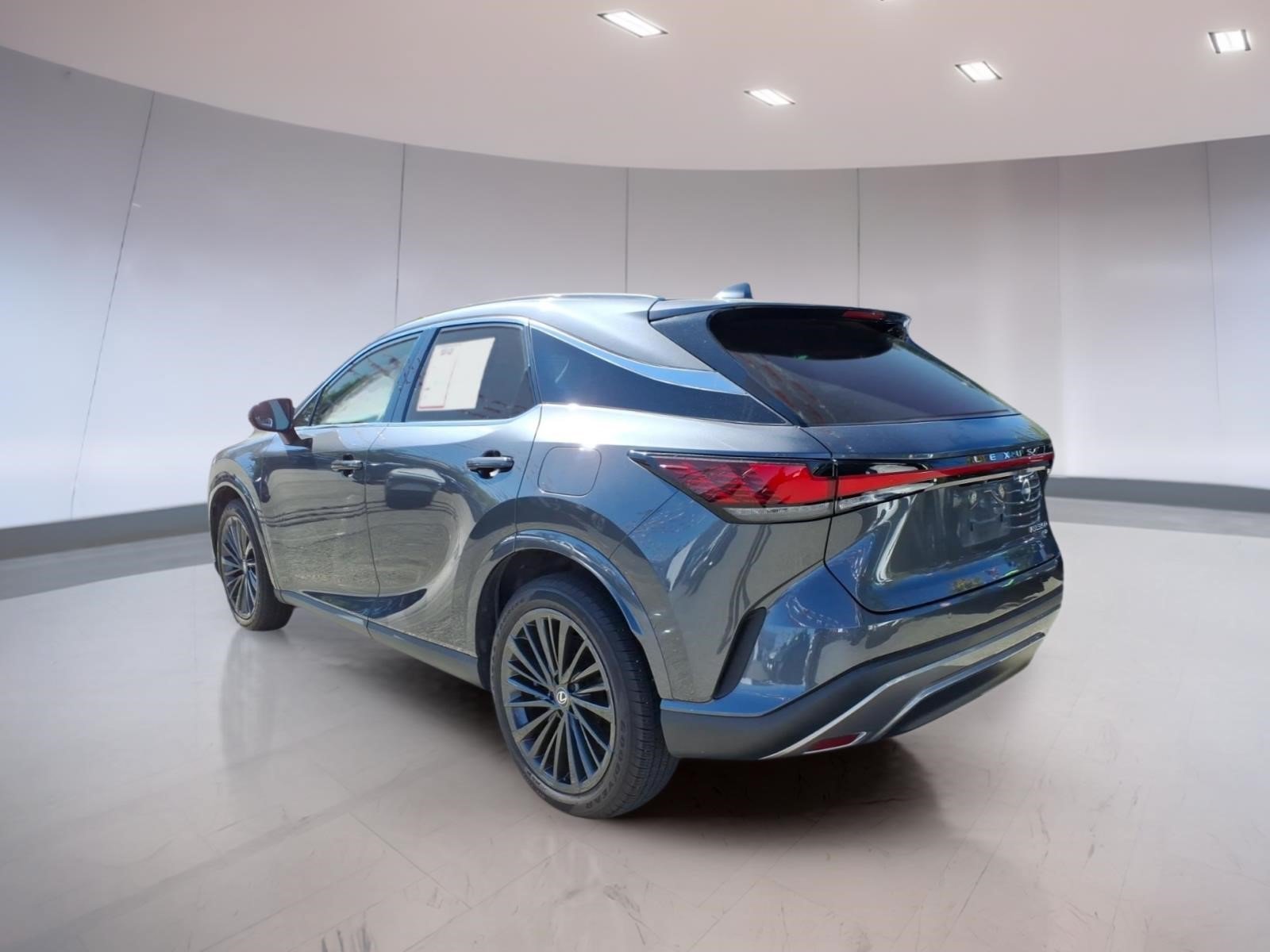 Used 2024 Lexus RX 350 Premium w/ Cold Area Package AWD/4WD image 3