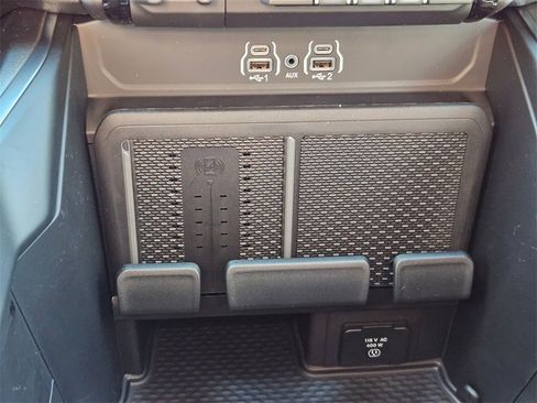 New 2026 RAM 1500 4x4 Crew Cab image 31