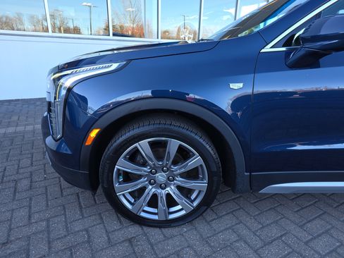 Used 2019 Cadillac XT4 Premium Luxury image 10