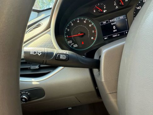 Used 2023 Chevrolet Malibu LT image 16