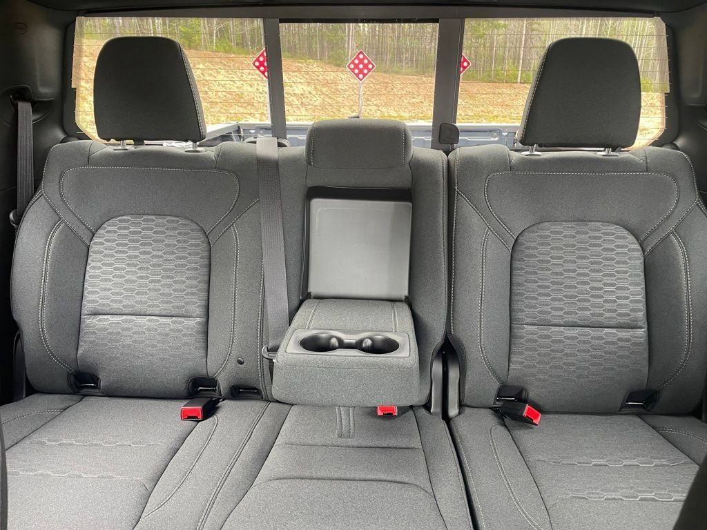 New 2026 RAM 1500 Big Horn AWD/4WD image 19