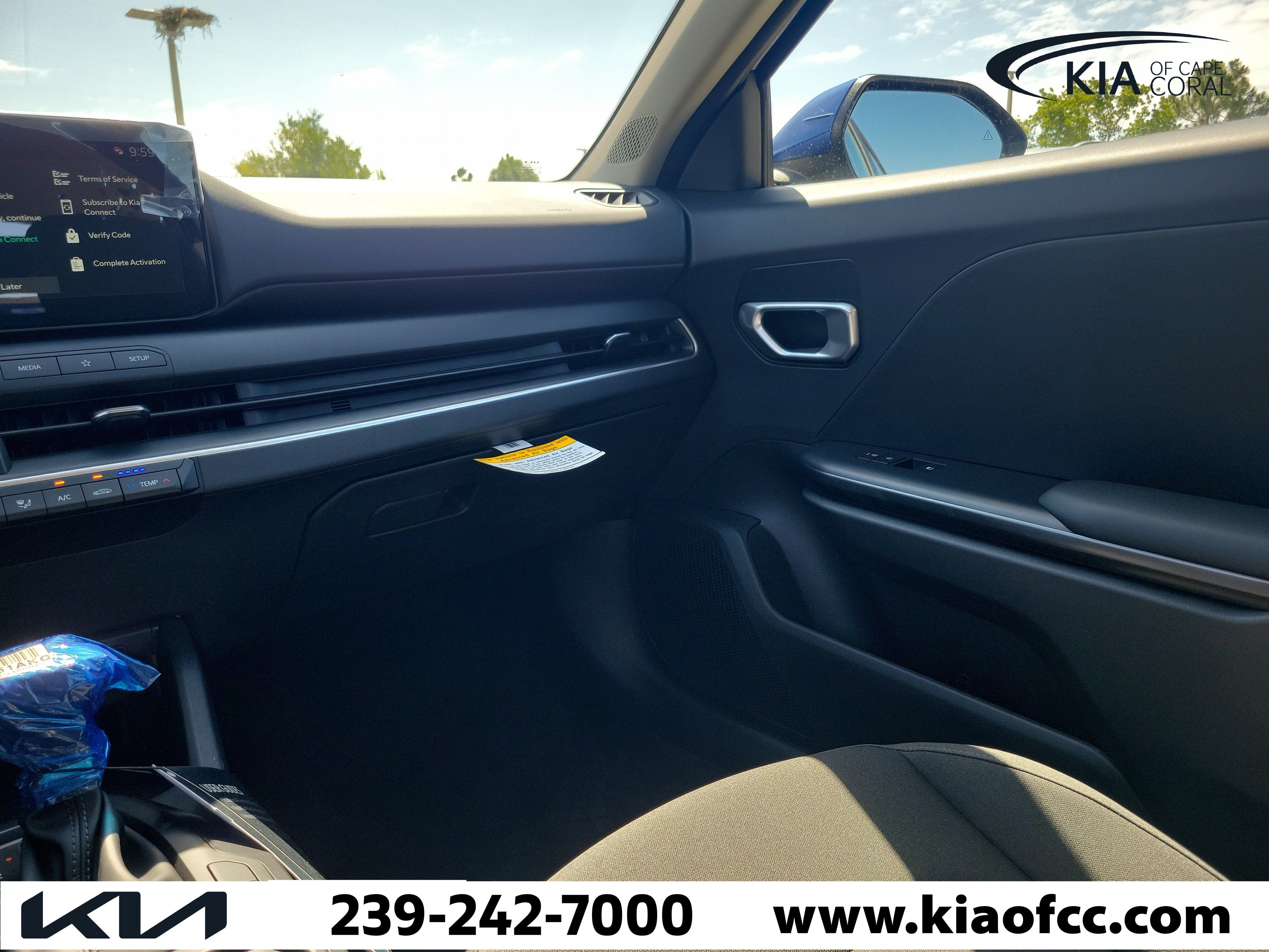 New 2026 Kia K4 FWD image 17