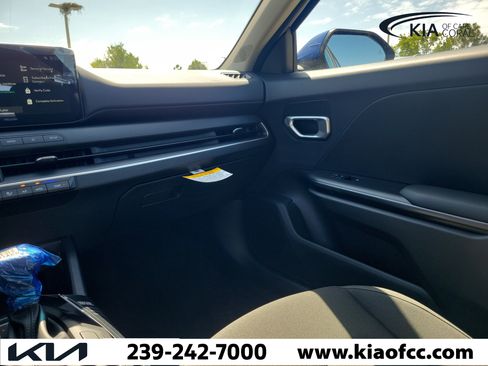 New 2026 Kia K4 FWD image 17