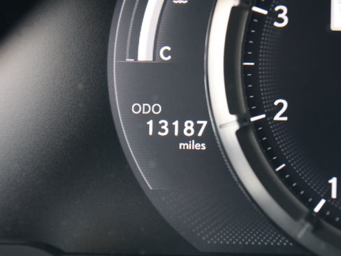 Used 2025 Lexus ES 350 F Sport w/ Accessory Package (Z2) FWD image 21
