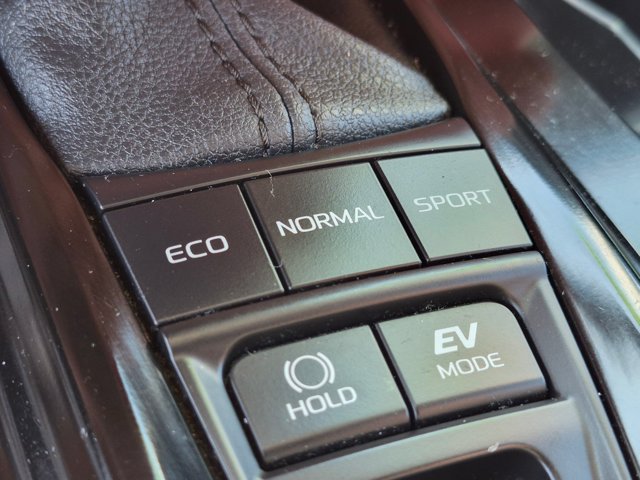 Used 2025 Toyota Camry LE FWD image 21