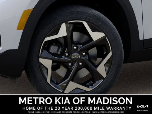New 2025 Kia Seltos EX w/ EX Sunroof Package image 9