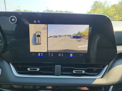 Used 2026 Chevrolet Equinox LT w/ Convenience Package II image 21