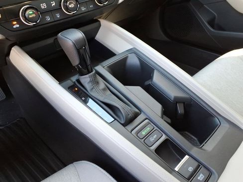 Used 2024 Honda Accord EX image 11