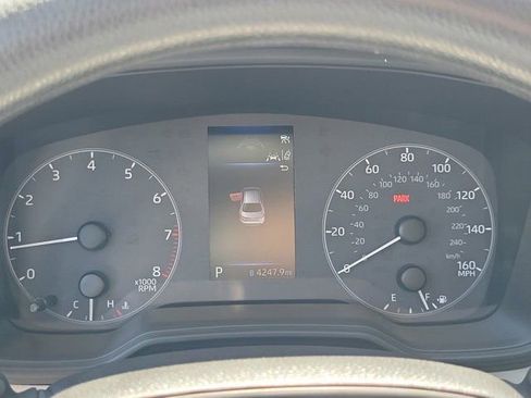 Used 2025 Toyota Corolla LE FWD image 32