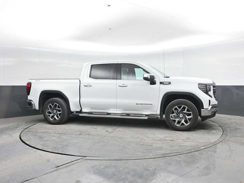 Used 2024 GMC Sierra 1500 SLT w/ SLT Premium Plus Package AWD/4WD image 7