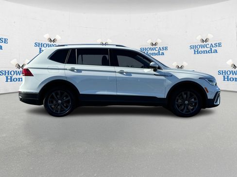 Used 2022 Volkswagen Tiguan SE image 9