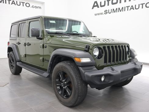 Used 2023 Jeep Wrangler Unlimited Sport AWD/4WD image 2