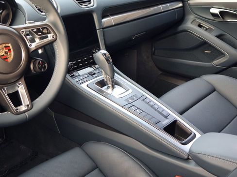 Certified 2025 Porsche 718 Cayman GT4 image 20