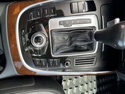 Used 2010 Audi Q5 3.2 Premium Plus image 15