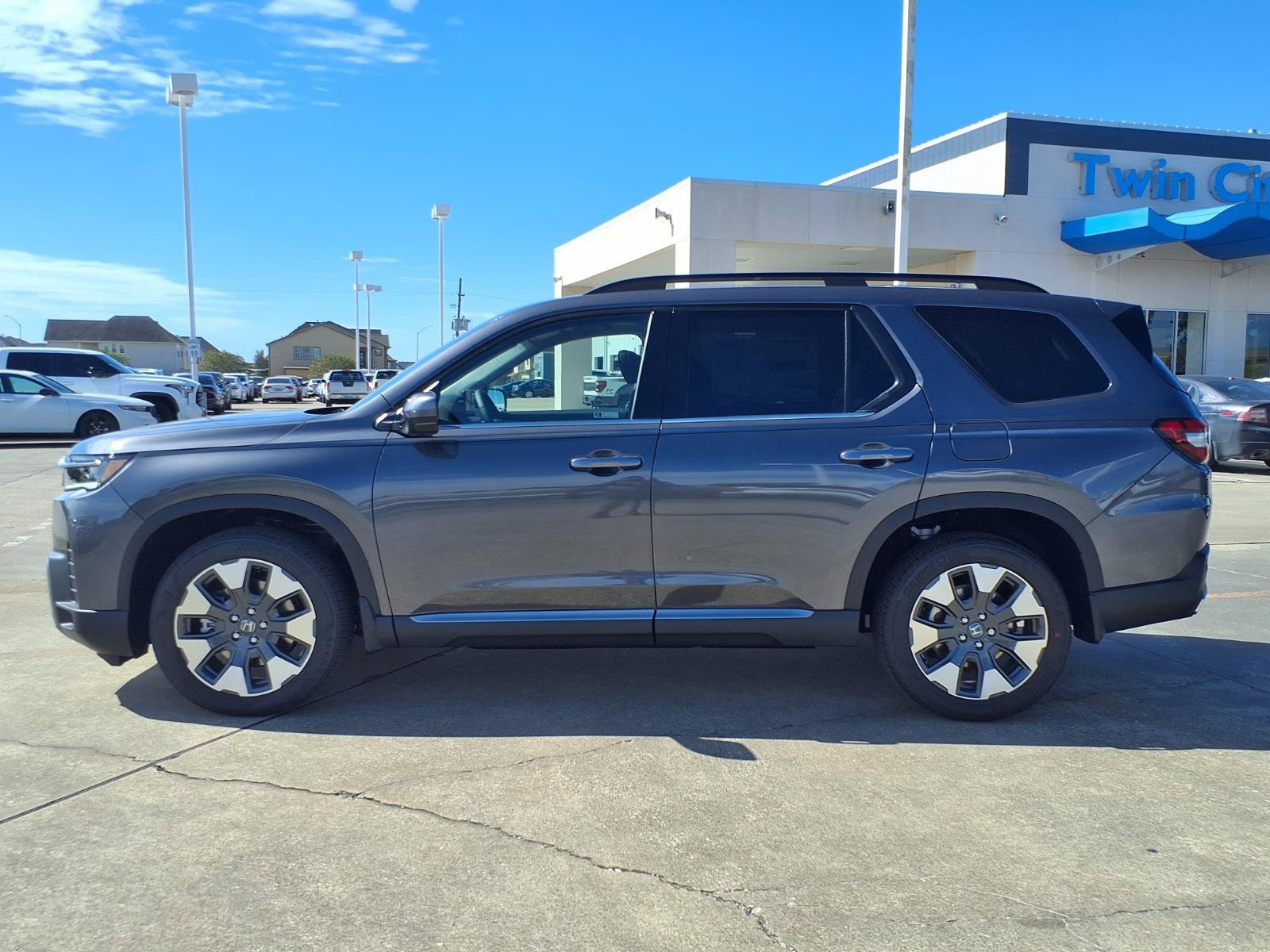 New 2026 Honda Pilot Elite image 8