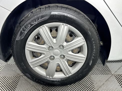 Used 2022 Kia Rio LX image 48