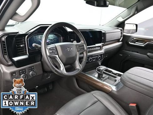 Used 2023 Chevrolet Silverado 1500 LT Trail Boss w/ LT Trail Boss Premium Package AWD/4WD image 15