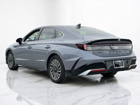Certified 2025 Hyundai Sonata SEL image 4