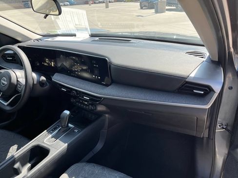 Used 2026 Nissan Kicks SV w/ Charging Package FWD image 12
