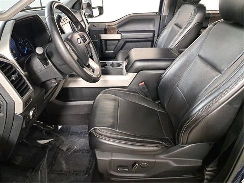 Used 2019 Ford F250 Lariat w/ Lariat Value Package image 19