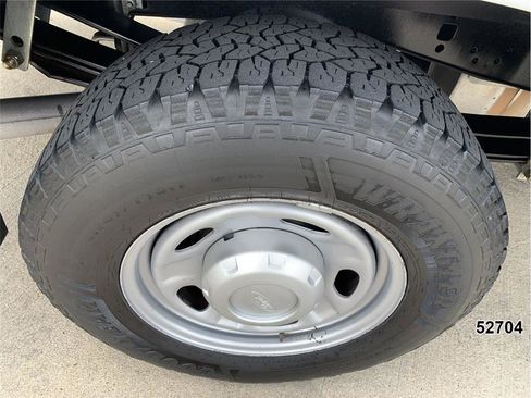 Used 2018 Ford F250 XL w/ Power Equipment Group RWD image 22