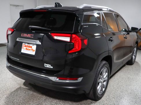 Used 2022 GMC Terrain SLT image 7