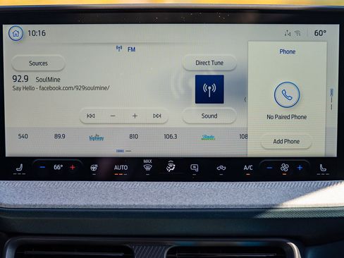 New 2025 Ford Maverick XLT w/ XLT Luxury Package image 22