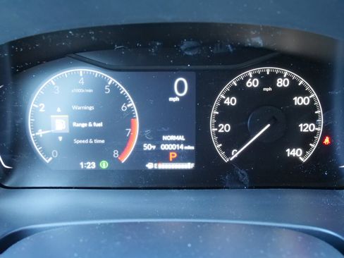 New 2025 Honda Pilot Touring image 25