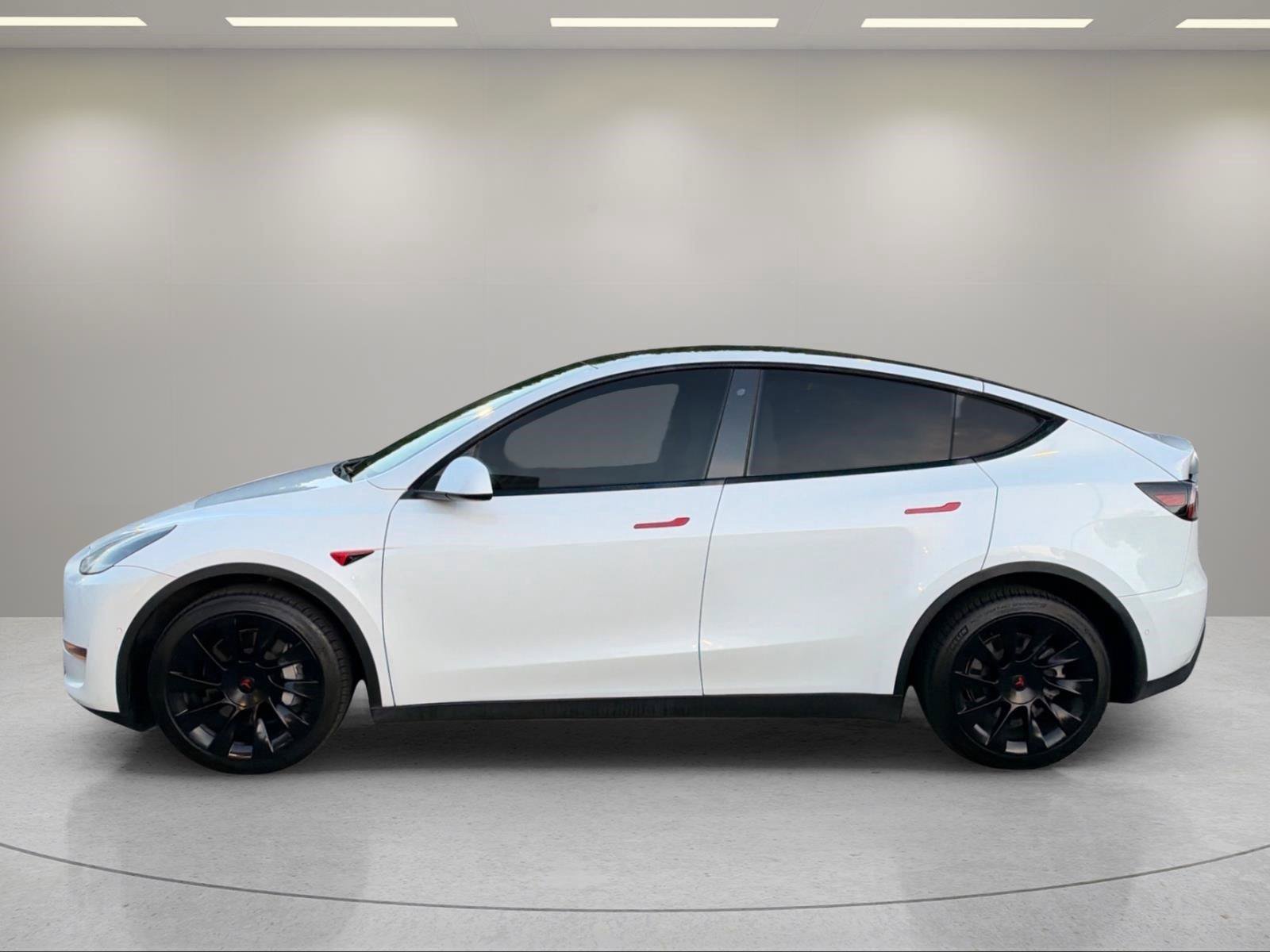 Used 2020 Tesla Model Y Long Range AWD/4WD image 2