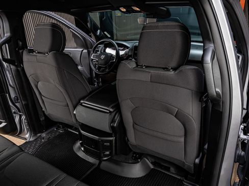Used 2025 RAM 1500 Classic Warlock AWD/4WD image 33