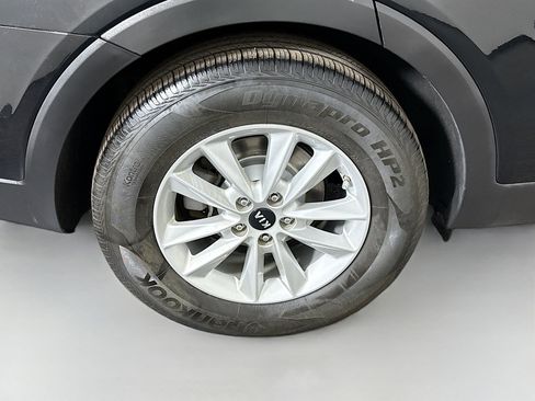 Used 2020 Kia Sorento LX w/ LX I4 Convenience Package image 32