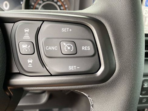 New 2026 Jeep Gladiator Sport AWD/4WD image 17