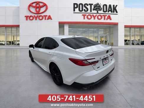 Used 2025 Toyota Camry SE w/ Multimedia Upgrade Package FWD image 8