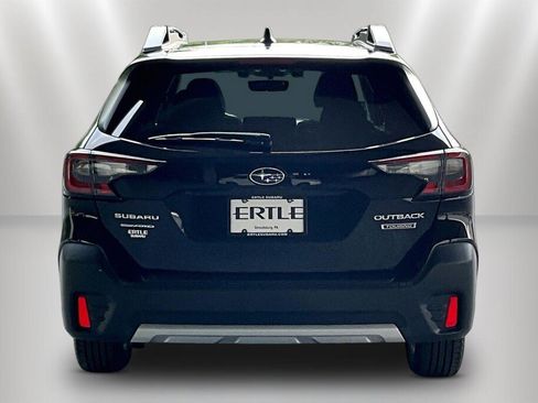 Used 2022 Subaru Outback Touring AWD/4WD image 6