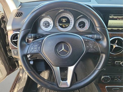 Used 2014 Mercedes-Benz GLK 350 2WD image 16