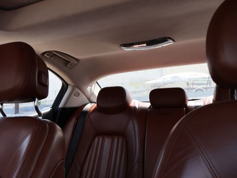 Used 2015 Maserati Ghibli RWD image 17