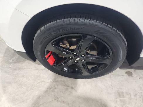 Used 2019 Chevrolet Equinox Premier w/ Premier Redline Edition image 11