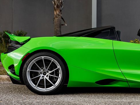 Used 2026 McLaren 750S Spider image 5