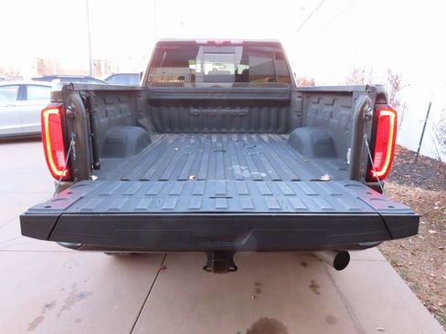 Used 2022 GMC Sierra 2500 Denali w/ Denali Ultimate Package image 21