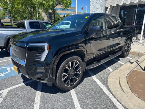 Certified 2025 GMC Sierra EV Denali AWD/4WD image 2