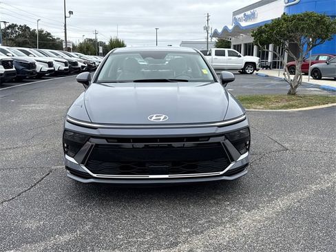 Used 2025 Hyundai Sonata SEL image 3