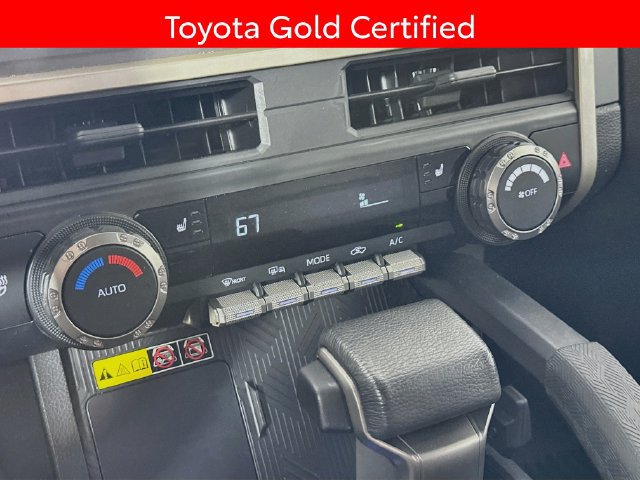 Certified 2024 Toyota Tacoma SR5 AWD/4WD image 17