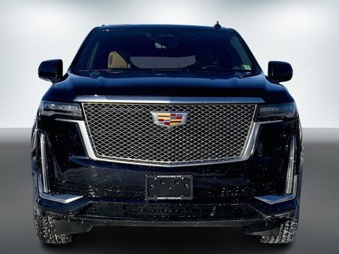 Used 2023 Cadillac Escalade Premium Luxury w/ Performance Package image 2