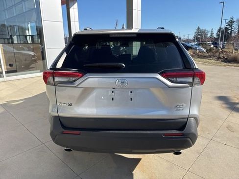 Used 2025 Toyota RAV4 XLE image 6