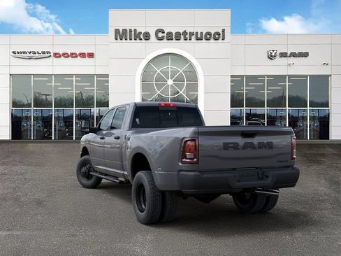 New 2026 RAM 3500 Tradesman AWD/4WD image 4
