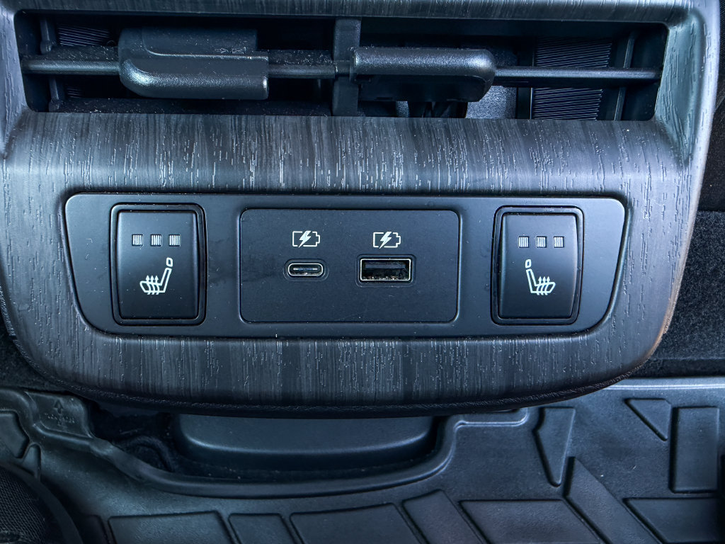 Certified 2023 Nissan Ariya FWD image 25